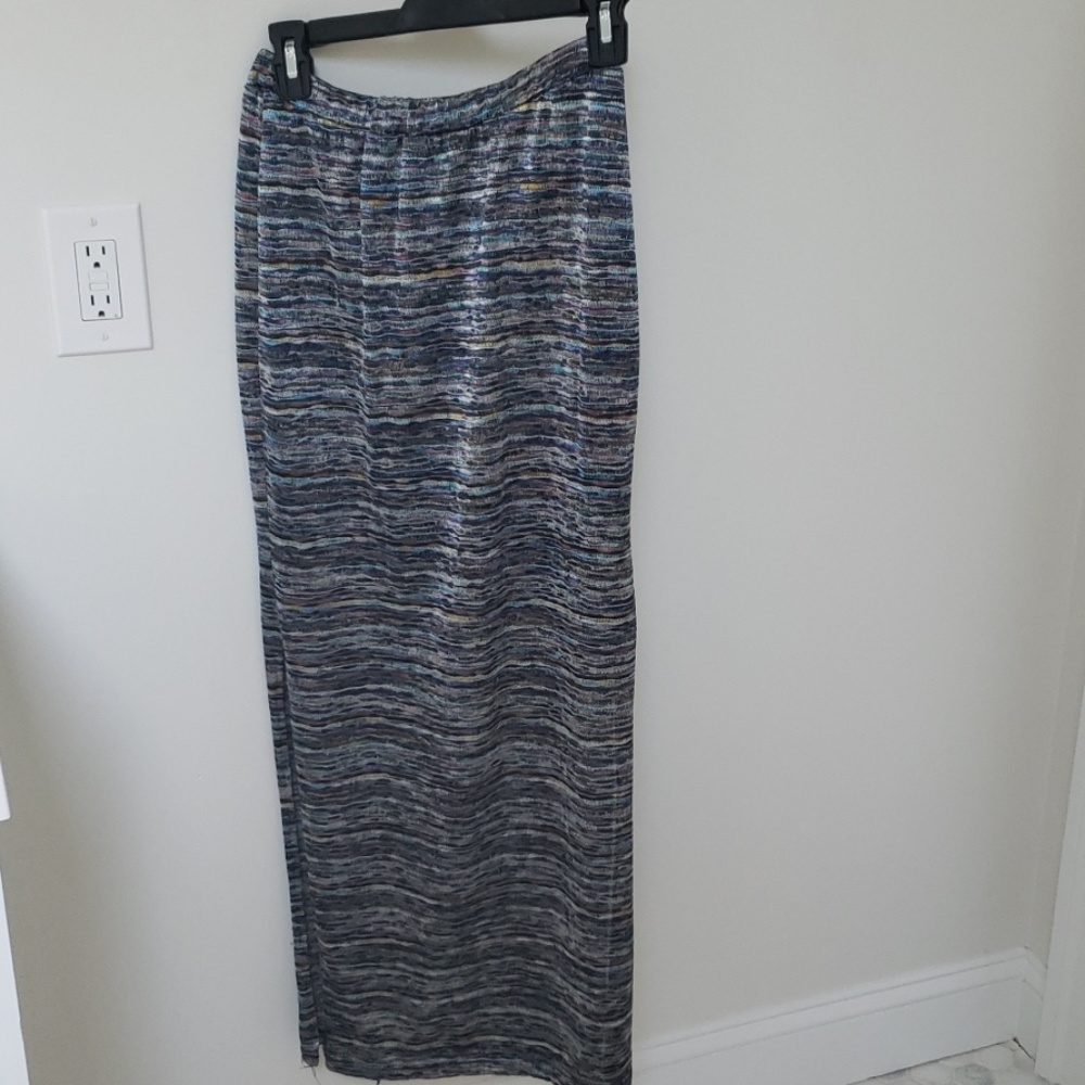 Ecote multi color skirt with slip